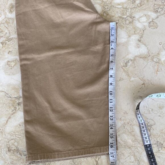 NWT Levi’s Tab Twills Khaki Capri Crop Pants - Picture 8 of 9